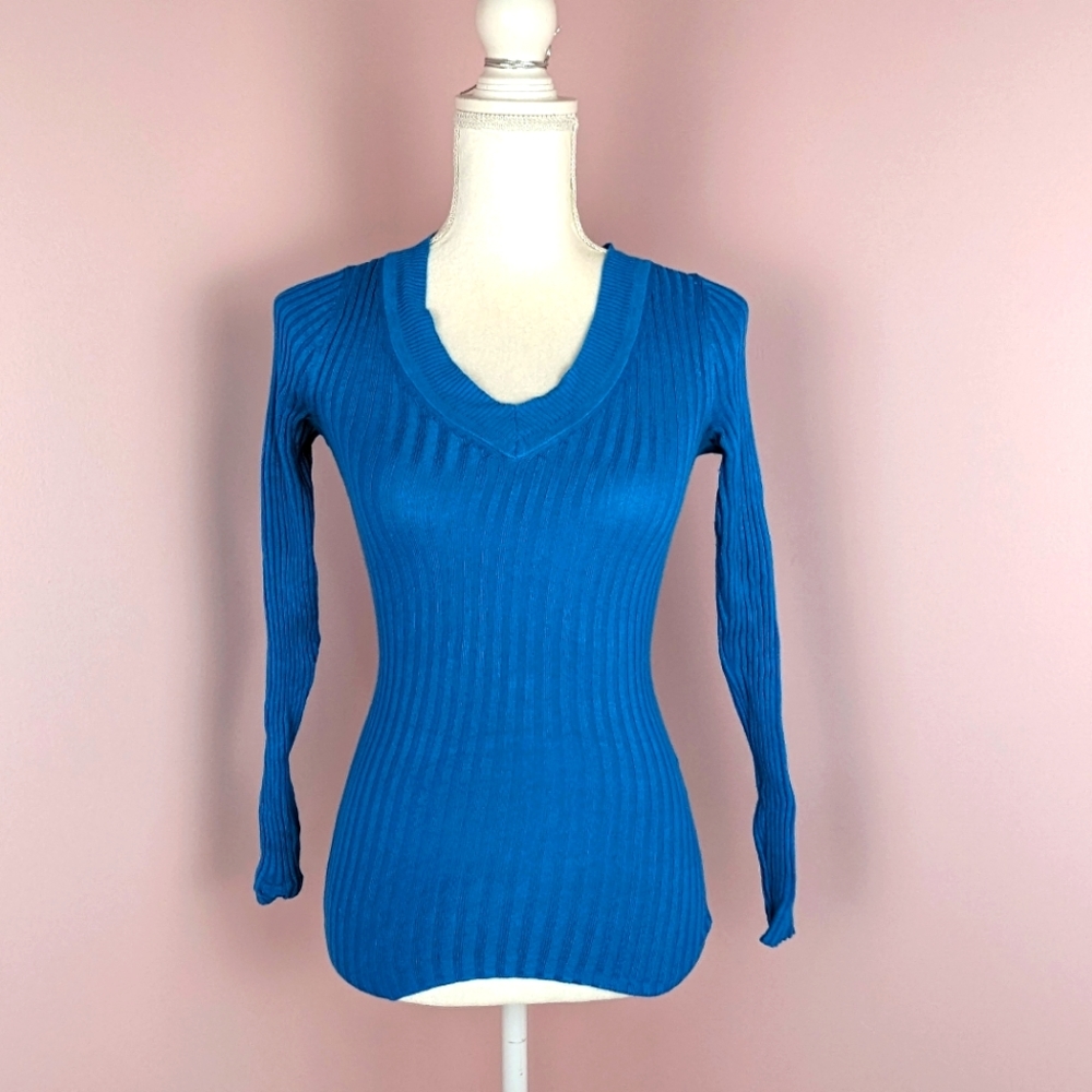 Vintage Express aqua blue sweater